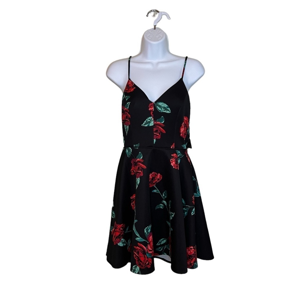Jodi Kristopher Junior’s Floral Fit Flare Lace Dress Size 7